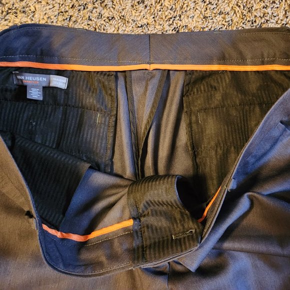 Van Heusen Dress Pants (38x30) - Picture 2 of 4